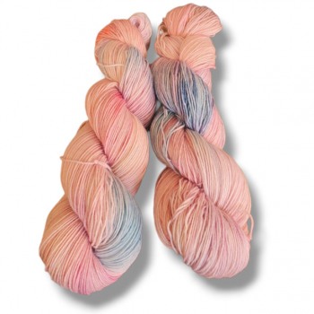 Sockenwolle, "Pink Flash"  (Atelier Zitron)