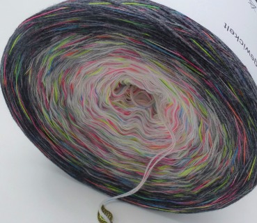 gefachte Wolle von Lady D "Spiel der Farben"