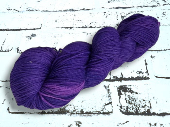 Wöllkchenwolle, mehr als Sockenwolle, extrafeine Merino "Violet"