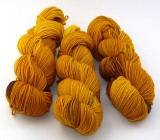Perlmutt, Merinowolle (Atelier Zitron) "Goldfinger"